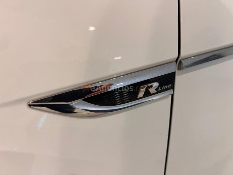 Volkswagen T-Roc R-LINE TSI 150cv. SOLO 50.000km