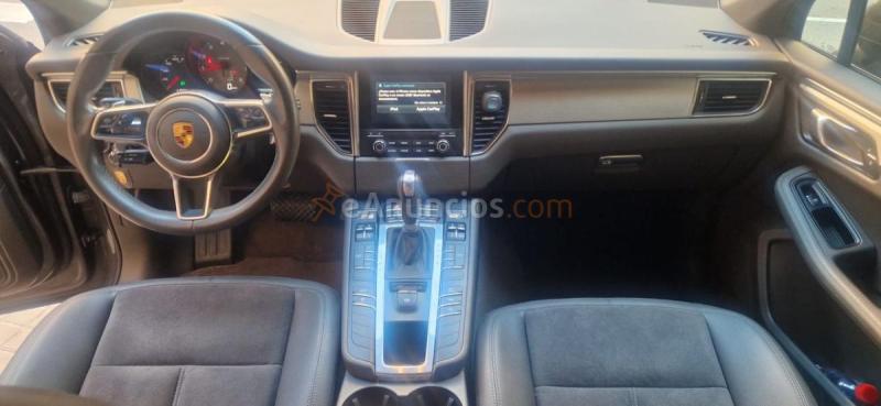 Porsche Macan S