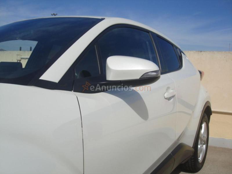Toyota C-HR Hybrid Advance