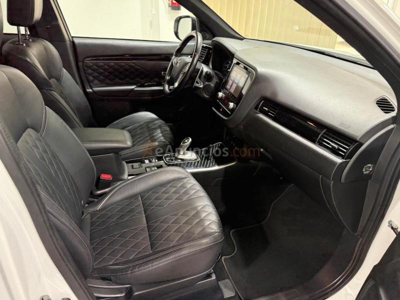 Mitsubishi Outlander 2.4 PHEV AWD KAITEKI+