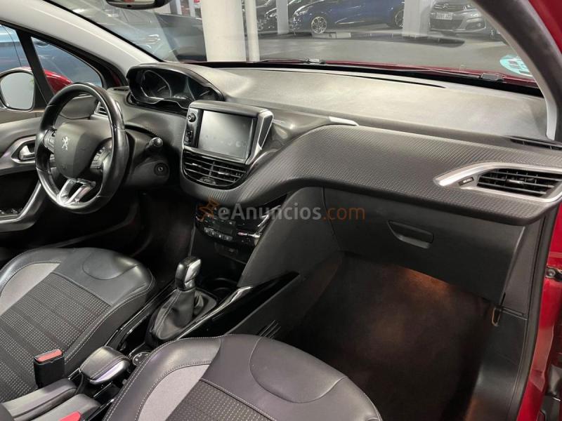 Peugeot 2008 Allure 1.2 PureTech 110 S&S