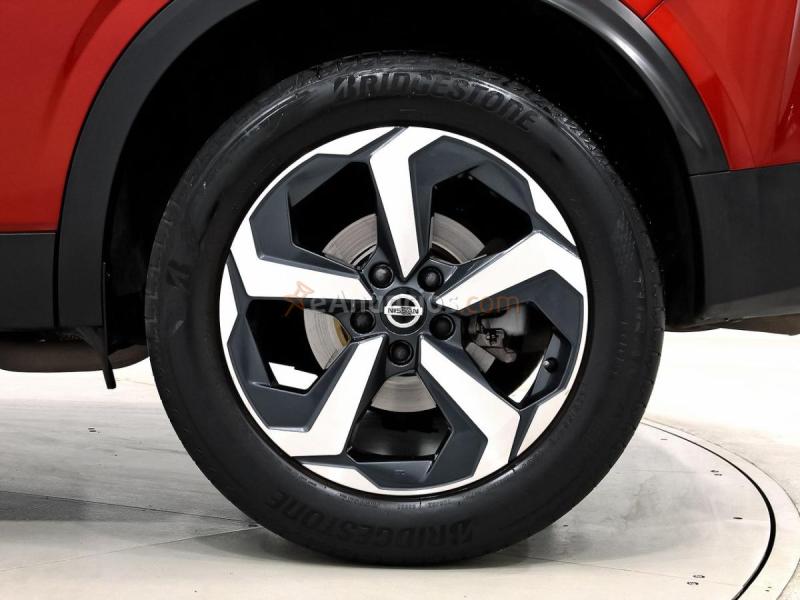 Nissan Qashqai DIG-T 116kW Xtronic N-Connecta