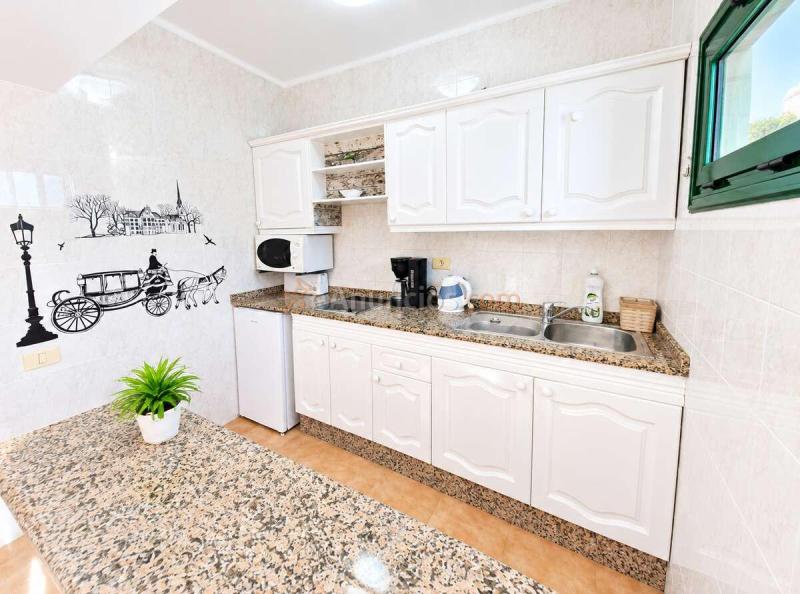 Bungalow con gran terraza privada a pasos de la playa en Puerto del Carmen