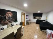 Solo para inversores. Piso de 3 dormitorios en Aldaia, con ascensor, que se vende con inquilino. Contacto: Valencia Rusa.