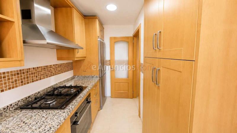 ático con espectacular terraza, vistas al mar y orientación sur en baviera golf