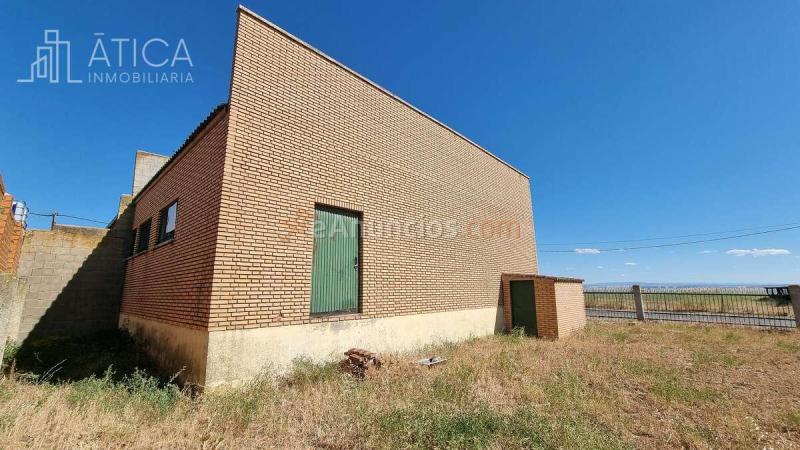 Venta de nave industrial, Peñaranda de Bracamonte, Salamanca.