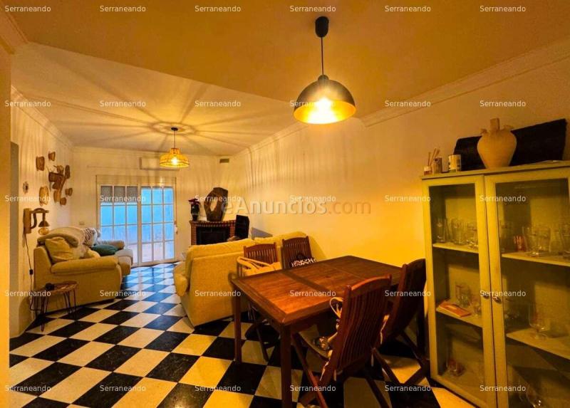 Casa adosada en venta en galaroza (huelva), españa.