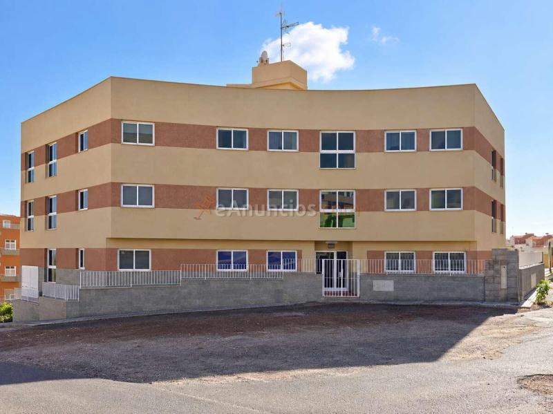 OPORTUNIDAD Piso de 2 dormitorios y 1 baño en zona centrica de San Isidro