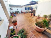 Se vende casa a 5 minutos de la plaza