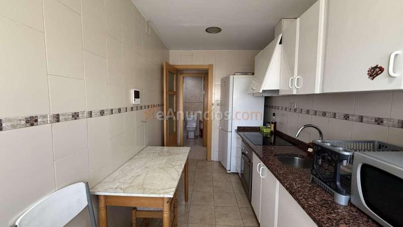 Piso de 4 dormitorios y 2 Baños