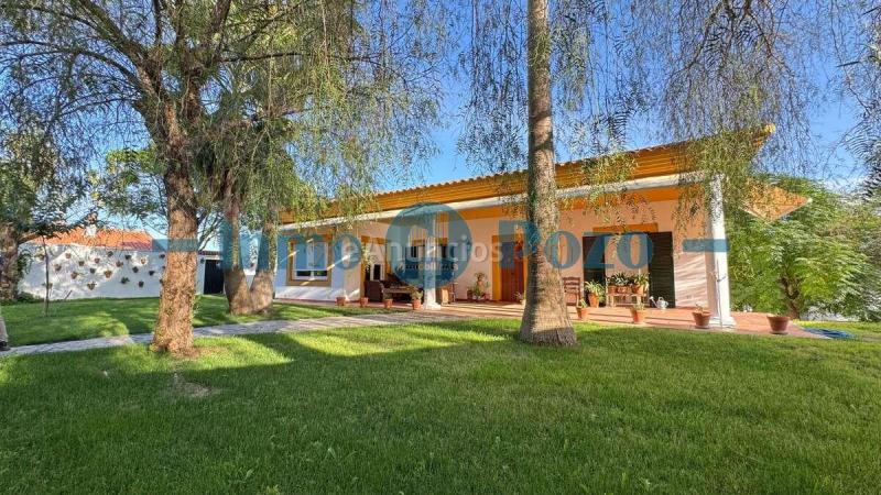 Chalet en venta en almendralejo – zona san marcos