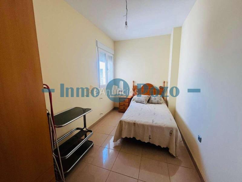 Piso en venta en calle vistahermosa – almendralejo  120.000 €