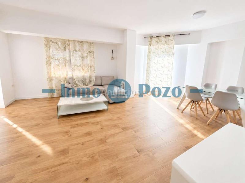 ???? Piso de 2 habitaciones en alquiler – Zona Centro
