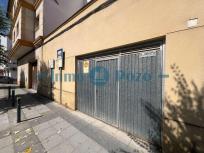 Se vende cochera en buena zona de almendralejo