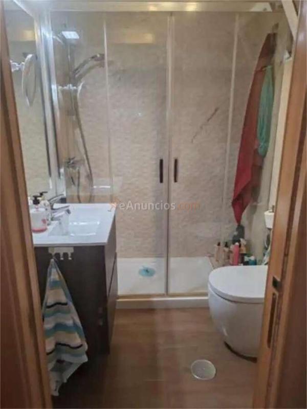 Piso reformado con plaza de aparcamiento en Suárez, Málaga capital