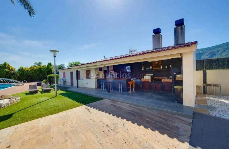 Villa mediterránea de lujo en Algezares, Murcia, con parcela de 3.800 m y vistas al Valle de la Fuensanta