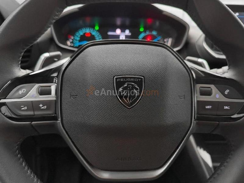 Peugeot 208 1.2 110CV Style Hybrid eDCS6