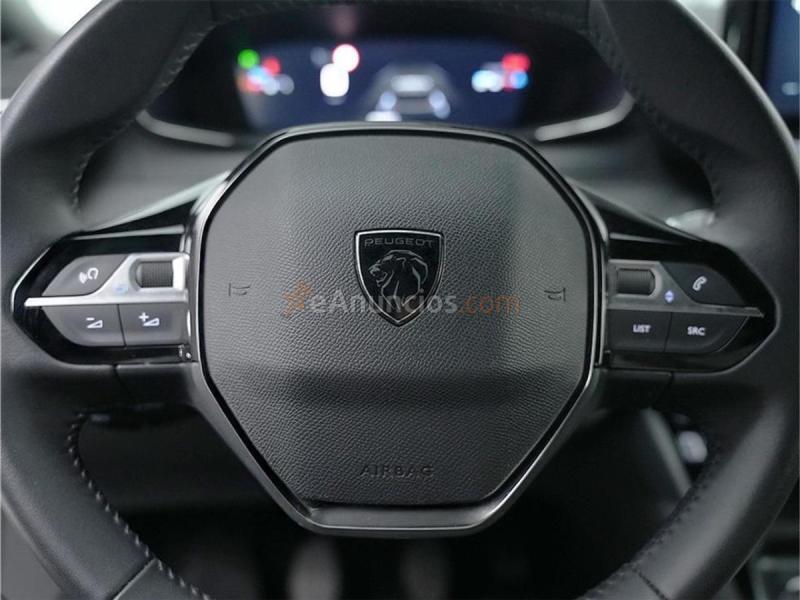 Peugeot 2008 1.2 100CV Allure