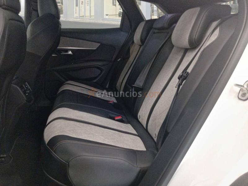 Peugeot 3008  300 e-EAT8 GT
