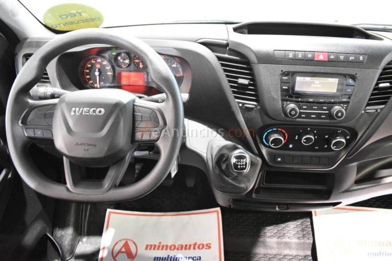 Iveco Daily CHASIS CABINA CARROZADO PAQUETERO CAMIÓN 35C 16H 3450 2.3D 156CV CON PLATAFORMA ELEVADORA TRAMPILLA Y RUEDA GEMELA 