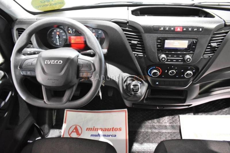 Iveco Daily CHASIS CABINA DOBLE RUEDA CARROZADO PAQUETERO CAMIÓN 35C 16H 3750 2.3D 156 CV 