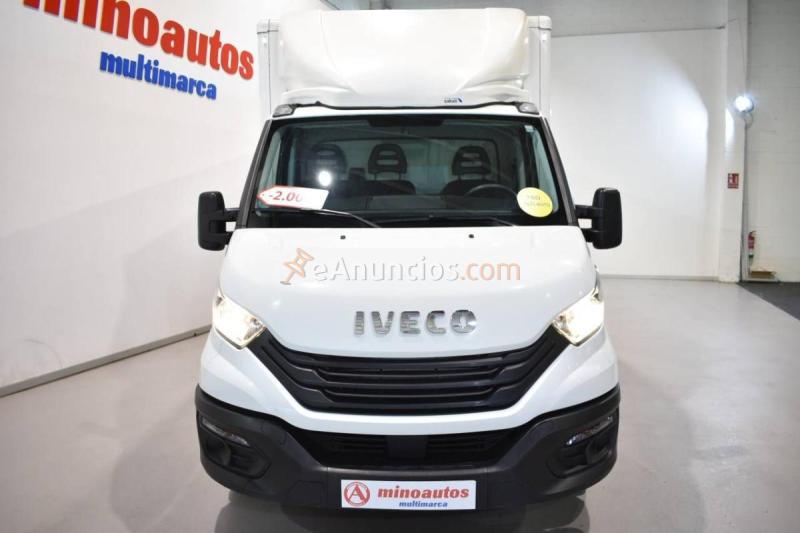 Iveco Daily CHASIS CABINA DOBLE RUEDA CARROZADO PAQUETERO CAMIÓN 35C 16H 3750 2.3D 156 CV 