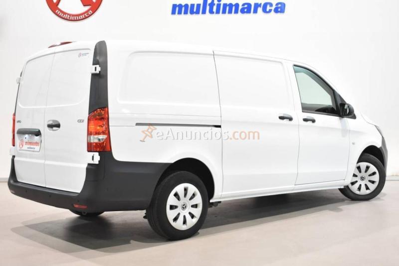Mercedes Vito FURGÓN TALLER MÓVIL 114 CDI 136 CV LARGA 