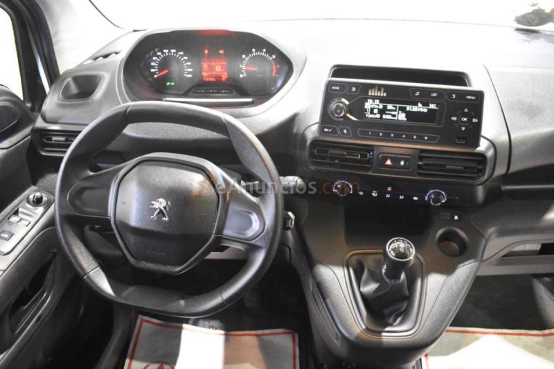 Peugeot Partner FURGÓN L1 600 KG 1.5 BLUEHDI 100 CV STANDARD 