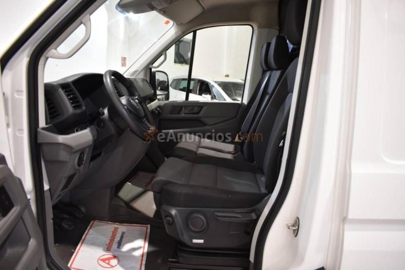 Volkswagen Crafter FURGÓN 35 L4H3 2.0 TDI 140 CV FWD 