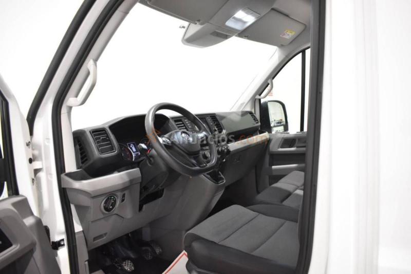 VW CRAFTER FURGN COMBI 35 L4H3 2.0 TDI 140 CV 7 PLAZAS