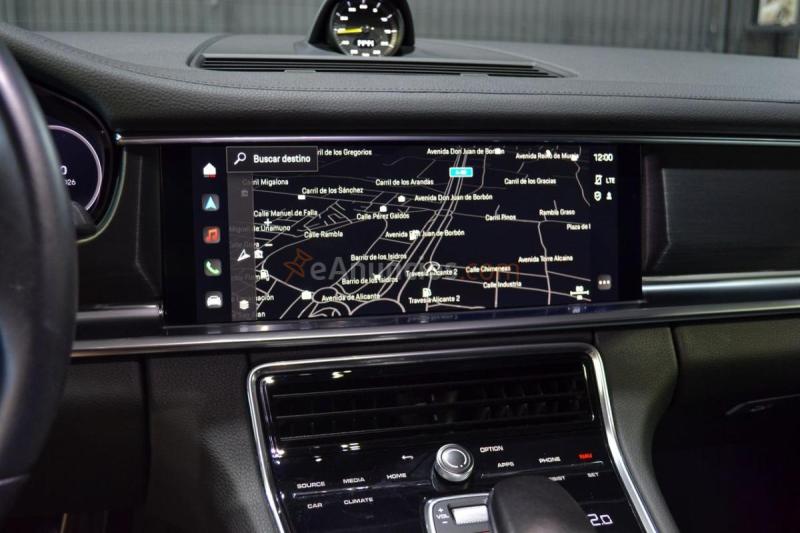 Porsche Panamera 4 E-Hybrid Platinum Edition