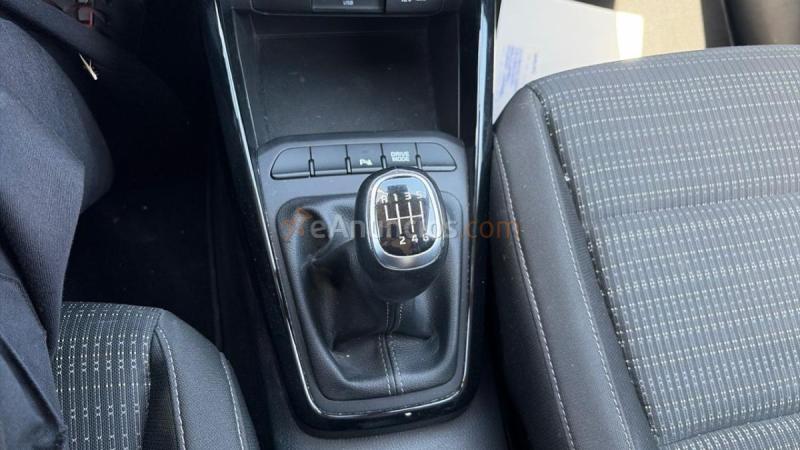 Kia Stonic 1.0 T-GDI MHEV IMT 74KW DRIVE 100 5P