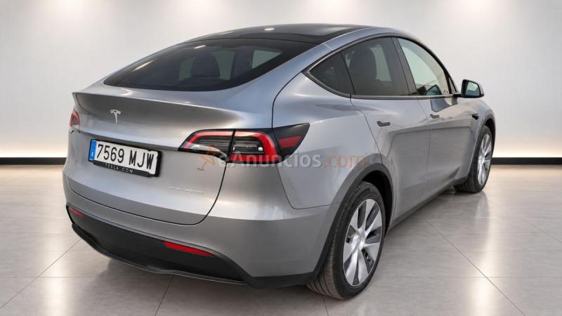 Tesla Model Y BEV LONG RANGE 4WD 514 5P