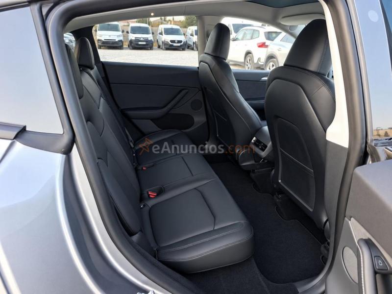 Tesla Model Y BEV LONG RANGE 4WD 514 5P