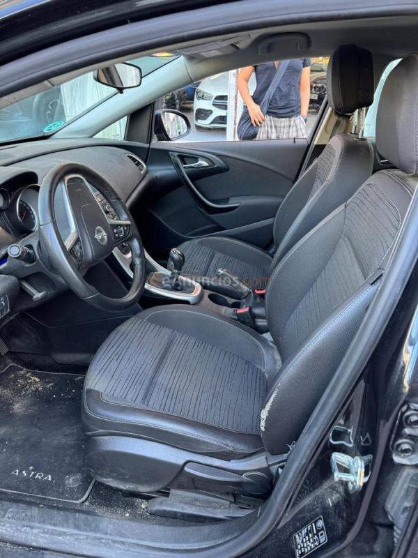 Opel Astra 1.4 Turbo Elegance 