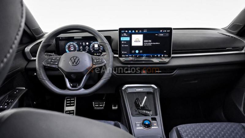 Volkswagen T-Roc R-LINE 1.5 eTSI 110KW DSG