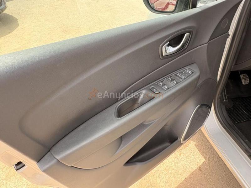 Renault Captur Zen dCi 66kW 90CV 