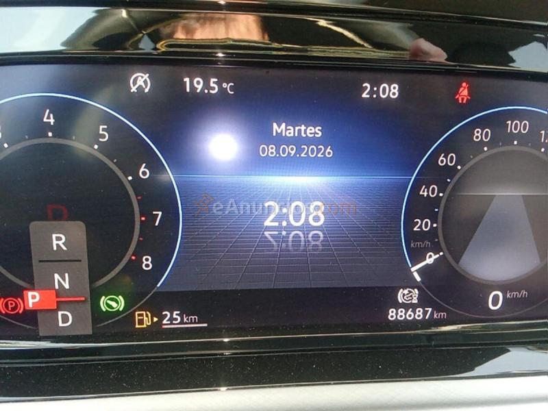 Volkswagen Golf Life 1.0 eTSI 81kW 110CV DSG 