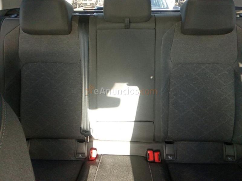 Volkswagen Golf Life 1.0 eTSI 81kW 110CV DSG 