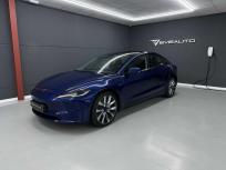 Tesla Model 3 RWD trasera acabado Premium