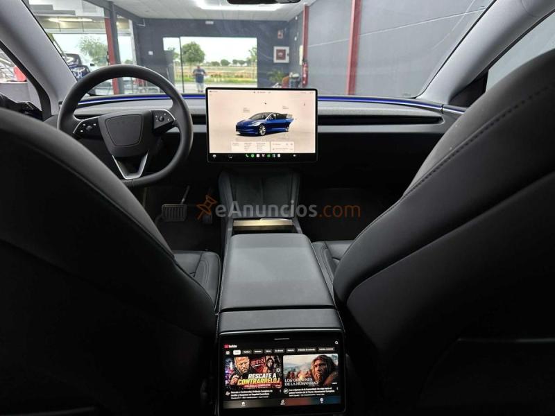 Tesla Model 3 RWD trasera acabado Premium
