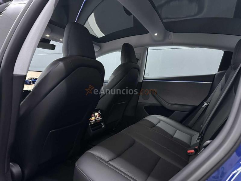 Tesla Model 3 RWD trasera acabado Premium