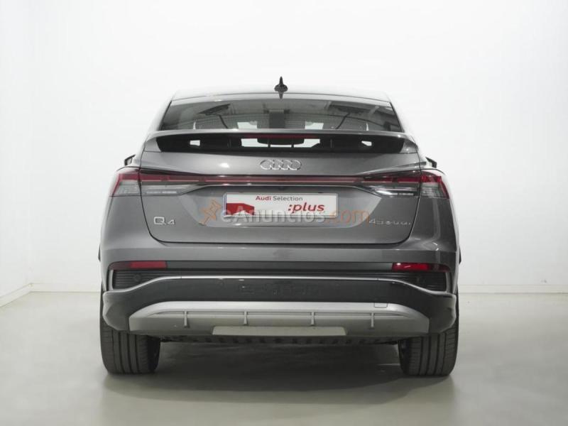 Audi Q4 S line 45 e-tron 210 kW (286 CV)