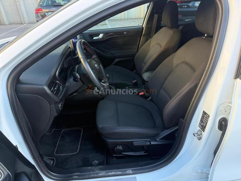 Ford Focus 1.0 Ecoboost MHEV 92kW ST-Line