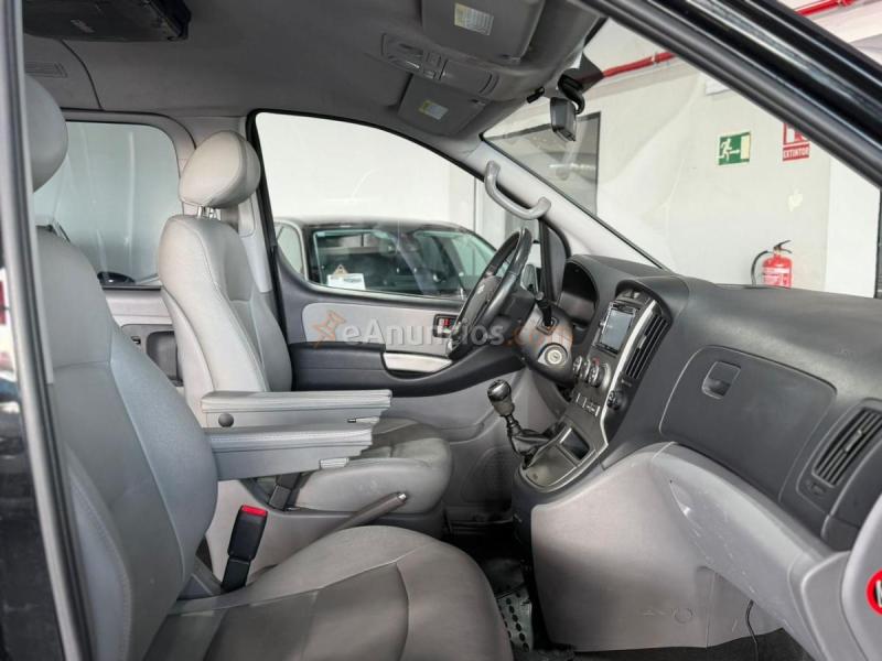 Hyundai H-1 Hyundai H-1 2.5 CRDI Executive 8PL Navi Leather Klima PDC ... 8 plazas 8 PLAZAS