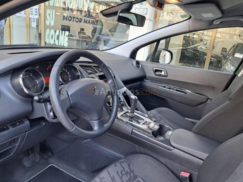Peugeot 3008 PREMIUM 1.6 HDI 110 FAP