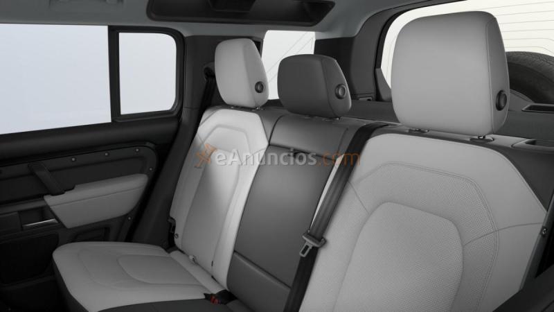 Land-Rover Defender 2.0 Si4 300 X-Dynamic SE 110 AT 4WD PHEV