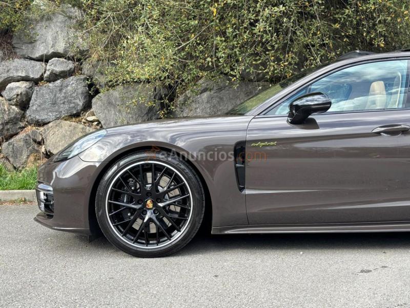 Porsche Panamera 4S E-Hybrid 2.9 V6 560cv