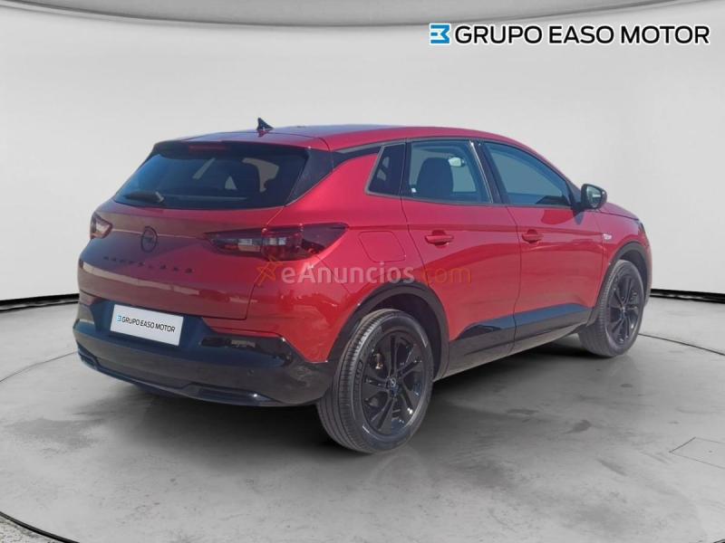 Opel Grandland 1.2 TURBO DESIGN & TECH 130 5P