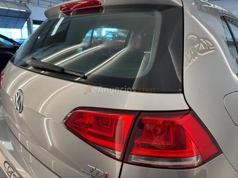 VW Golf Advance